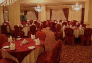 إحدى قاعات النادي من الداخل