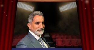 هكذا احتفل باسم يوسف بافتتاح المتحف المصري الكبير بطريقة فكاهية مع قطّيه