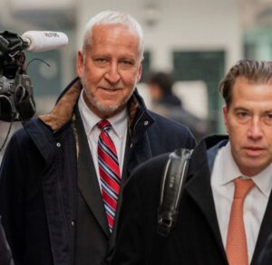 طائرة جيفري إبستين… كيف تحوّلت رحلة خاصة إلى رمز لأكثر الملفات غموضًا في عالم النفوذ