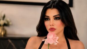 هيفاء وهبي بدون فلتر … لماذا يتحول وجهها إلى قضية رأي عام؟