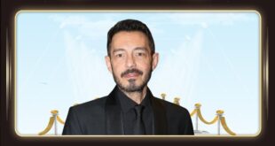 أحمد زاهر يحتفي بخطيب ابنته ملك زاهر في عرض فيلم مطلوب عائلياً