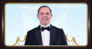 رامي إمام يكشف حقيقة صورة عادل إمام المتداولة